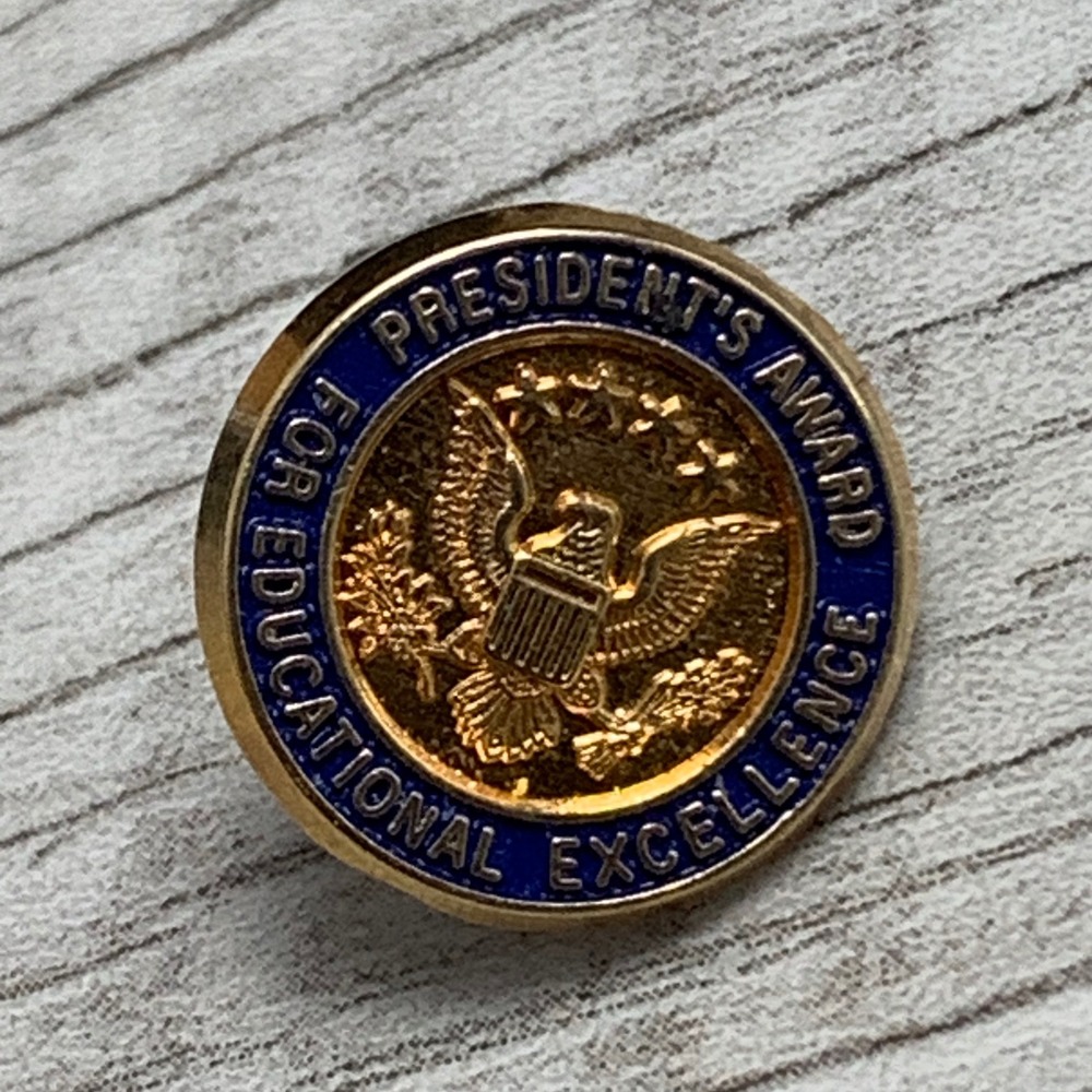 President's Award for Educational Excellence Gold Tone Blue Enamel Lapel Pin